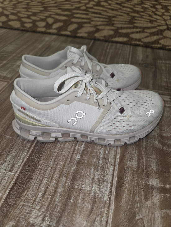 On Running Shoes - On Running Cloud Women’s Running Shoes X4- White/Cream